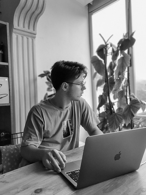 원격에서 오해가 커지는 이유와 메시지 구조(맥락/결론/요청)